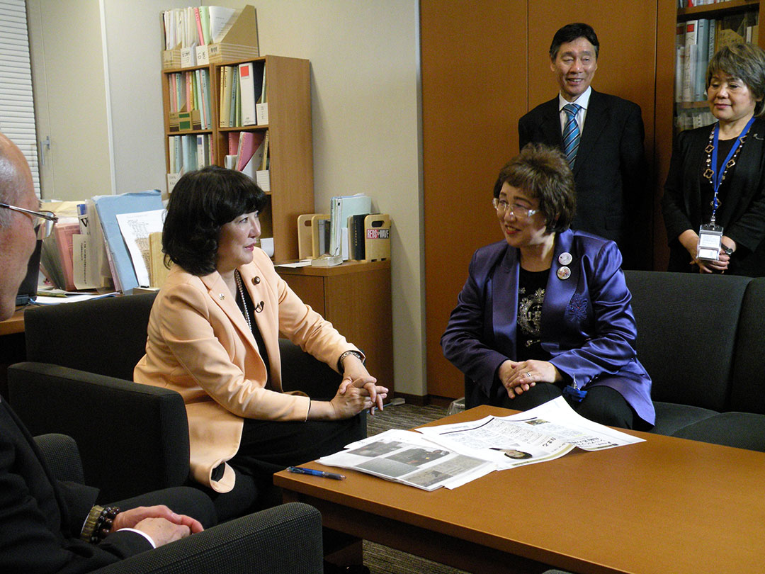 参議院会館において、番組収録風景　３枚目