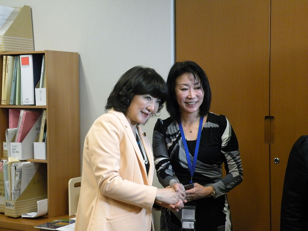 参議院会館において、番組収録風景　７枚目